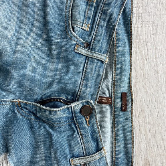 Edyson SOHO Relaxed Boyfriend Distressed Blue Jeans. Size 27 - Picture 2 of 6